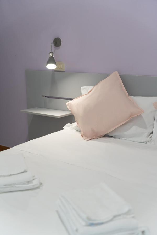 Hotel The Sea Римини Экстерьер фото